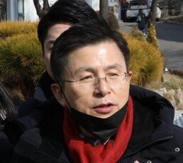 황교안 “유승민, 우파 대통합 위해 참 어렵고 귀한 결단”