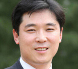 알쏭달쏭 여론조사, 더 위험한 집단사고[광화문에서/길진균]