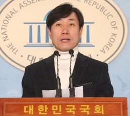 하태경 “與, 이용수 할머니·공지영 작가도 친일? 놀라운 마법”