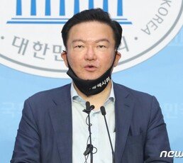 박주민 “광화문집회 주도 민경욱 고발”…민경욱 “땡큐!”