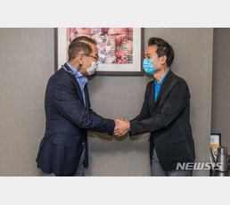 ‘DJ직계’ 장성민, 국민의힘 입당식…“지지율 출렁, 새 인물 부상할 것”