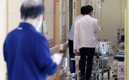 교수사직 현실화 조짐…서울대병원은 “주1회 휴진” 검토