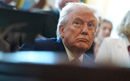 트럼프 지지율 하락에 ‘마가’ 집안싸움…“정신 장애” “쓰레기” 막말