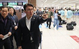 귀국한 총리, BTS 공연 안전부터…인천공항 직접 점검