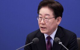 李, 이스라엘 반발에 “침략전쟁 부인이 상식”… 野 ‘외교리스크’ 비판엔 “국익 훼손은 매국노”