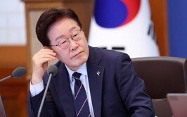 李대통령 지지율 57%…4개월만에 60% 밑돌아