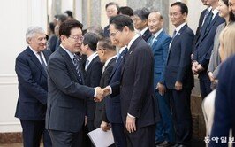韓-이탈리아 비즈니스 라운드테이블…이재용 회장 등 참석[청계천 옆 사진관]