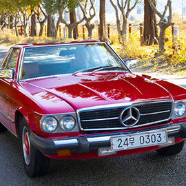 [‘덕후’ 사진관] 클래식 자동차, 역사를 태우다