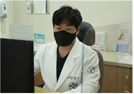 On General Hospital in Busan “Helicobacter pylori, the cause of gastric cancer, must be actively eradicated” : Sports Donga