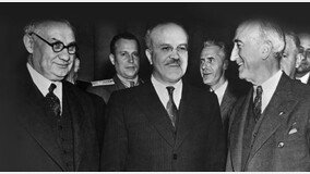 美대표단, ‘모스크바 3상회의’서 소련 계략에 말려들다
