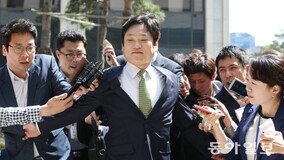 [단독]尹 “의원회관 주차장서 홍준표 車에 타 1억 쇼핑백 줬다”
