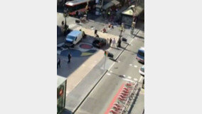 “아비규환” “사망자들 천에 덮여…” 한국인들이 SNS로 전한 바르셀로나 차량 테러 현장
