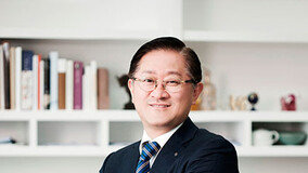 [오늘의 얼굴] 서경배 회장, 글로벌 CEO 20위 선정