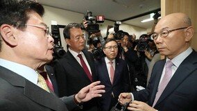 한국당 “방송장악 음모 저지” 투쟁 선언… ‘반쪽 국감’ 파행