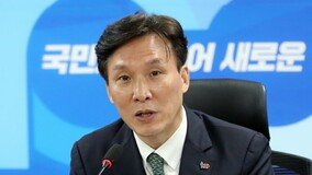 민주연구원 원장﻿ “나경원의 관종정치…한국당 망하게 할 일등공신”