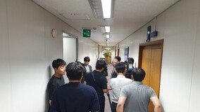 민선7기 첫 압수수색 이어 시장 집무실까지…부산시청 ‘당혹’