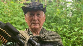총 든 79세 미얀마 의원 “반군부 무장투쟁”