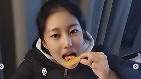 ‘박연수 딸’ 지아, 달고나 먹방 인증샷…“JYP를 거절할만한 미모”