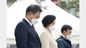 文 “일본, 선진국 리더십 갖기를”…임기 마지막 3·1절 기념사