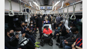 “26일 출근 어떻게 하나”…버스파업 예고+장애인단체 지하철 시위 재개