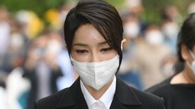 권성동 “김건희 여사만 나오면 꼬투리” vs 박홍근 “조용한 내조냐 2부속실이냐”