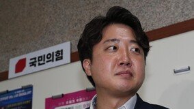 尹정부 두달만에 與대표 공백 위기…차기 당권 ‘친윤계’에 갈 가능성