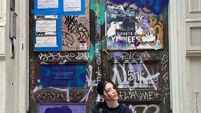 한소희, 뉴욕 근황 공개…청순·힙스터 오가는 팔색조 매력