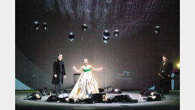 뉴욕의 ‘줄리엣’, 한복 드레스 입은 ‘올랭피아’