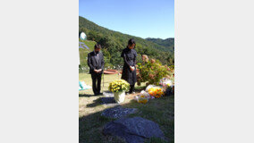 김건희 여사, ‘정인이 2주기’ 하루 앞두고 묘소 찾아 참배