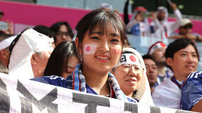 월드컵서 관중석 청소 한 일본 팬들, ‘FIFA 최고의 팬상’ 후보 올랐다