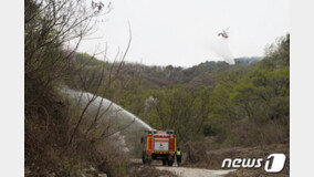 “죽을 힘 다해 산불 진화했더니…하늘이 잔불정리 맡아주네요”