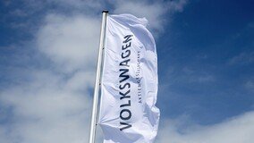 폭스바겐그룹, 상반기 전기차 판매 48% 급증