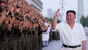 북한 “김정은, 푸틴 초청으로 방러…정상회담 진행”