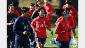 사상 첫 올림픽 출전에 도전하는 여자 축구, 중국으로 출국