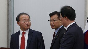 “또 검사 출신이냐” “민주당 출신 말 안돼”… 여권, 비대위원장 후보군 놓고 갑론을박