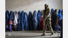 “탈레반, 男보호자 없이 일하는 여성 구금”…유엔, 인권 탄압 우려
