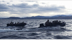 해군특수전전단 특전요원(UDT/SEAL) 해안침투 훈련[청계천 옆 사진관]