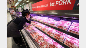 “추락하는 돼지고기 가격”…도매가 한달 새 10% 하락
