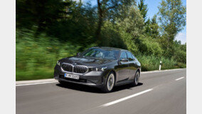 BMW 5시리즈 플러그인하이브리드 모델 선보여