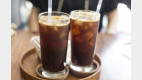 ‘이 음료’ 즐겨 마시면 체중 증가 위험 감소한다