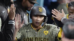 선구안 돋보인 김하성, MLB 한 경기 최다 4볼넷 활약