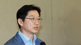김경수, 노무현 추도식·문재인 예방…친문 ‘구심점’ 재부각