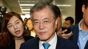 문재인 대표 "대북확성기 방송, 근본대책 아니다…경제불안 증폭"