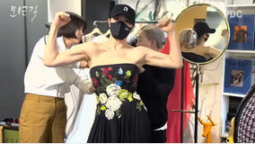 김혜수, 역시 건강美의 아이콘…드레스에 반전 매력 ‘깜짝’