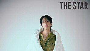 Lee Seung-yoon, It‘s Dangerous Outside the Blanket This Winter... Eyes Wet with Sorrow [Photoshoot]