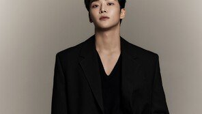 ‘Plus Star’ Rowoon, the star most anticipated for activities in 2025 [DA:Chart]