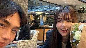 ‘Japanese Activities’ Ha Yeon-soo, Birthday Certification Shot with Handsome Actor [DA★]