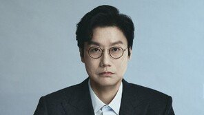 ‘Squid Game 2’ Director Hwang Dong-hyeok “Top, cast after audition… I knew he would reject it” [DA: Interview②]