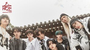 Stray Kids, No. 1 on Billboard Album Chart for 3 Consecutive Weeks