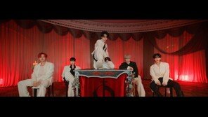 ‘IKUK’ ONEUS, Sensual Vampire Transformation... “I Want to Cross This Line” [DA:New Song]